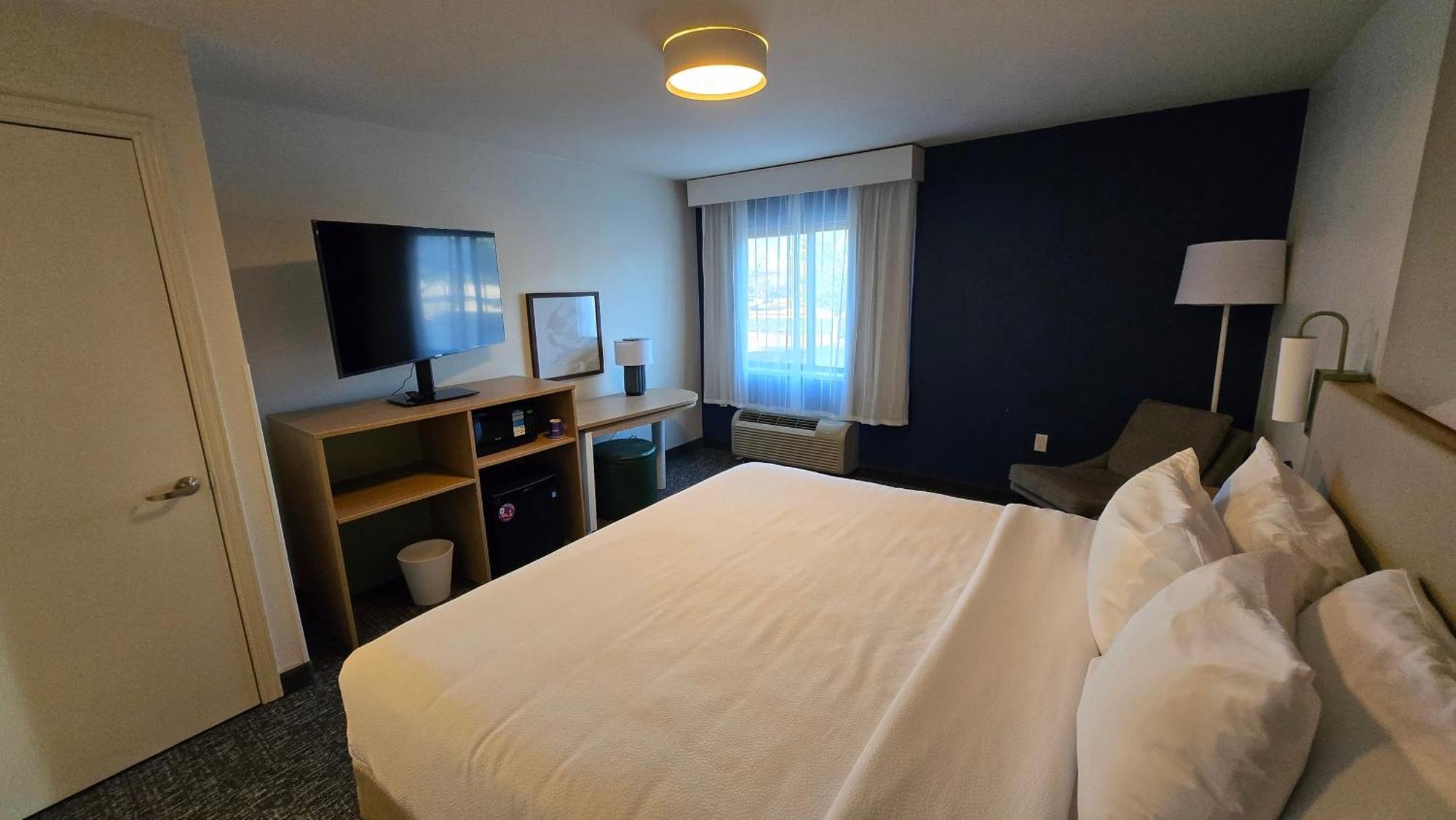 Comfort Near Dfw Airport Hotel 3*