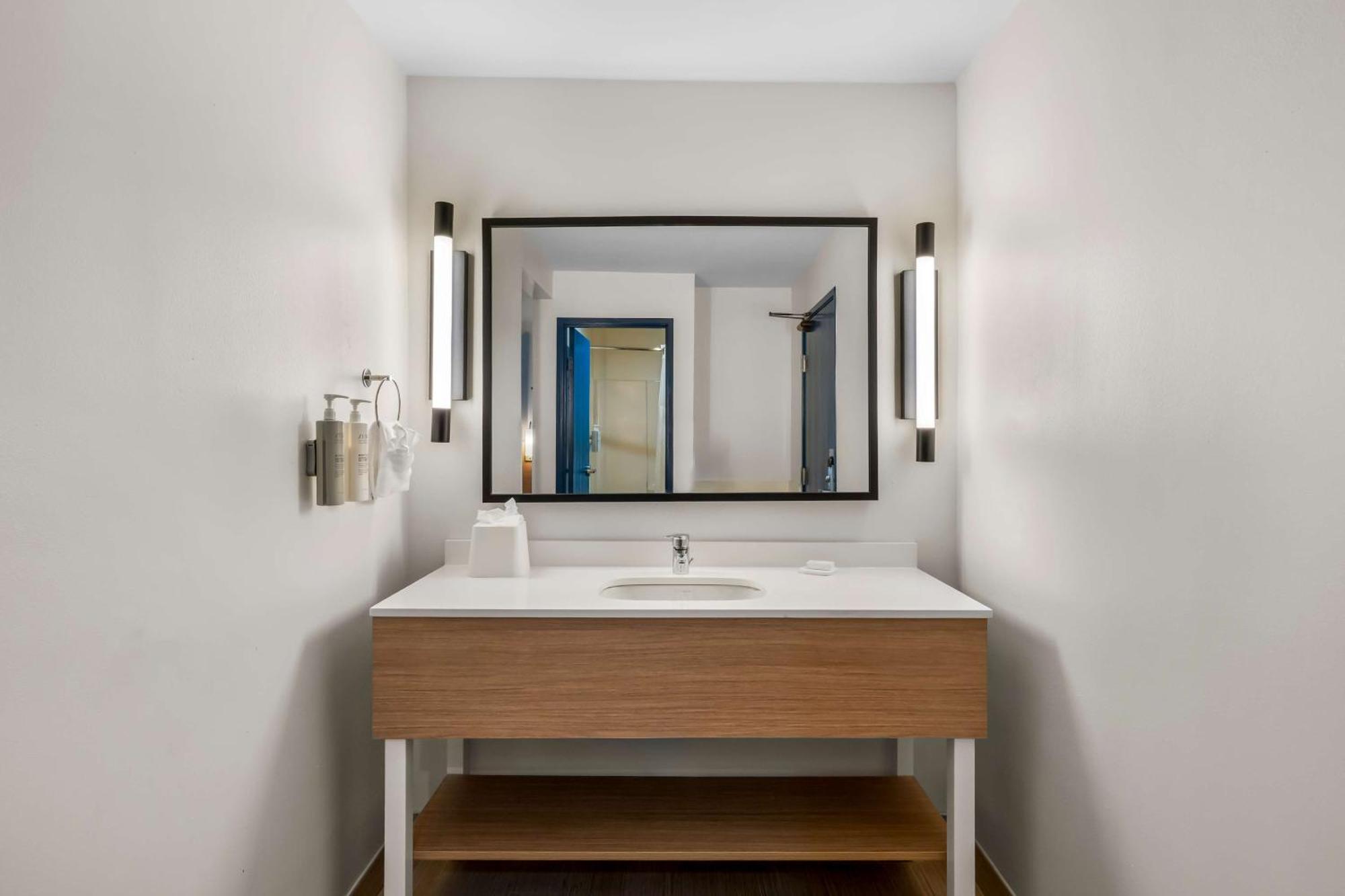 Comfort Near Dfw Airport Hotel Grapevine