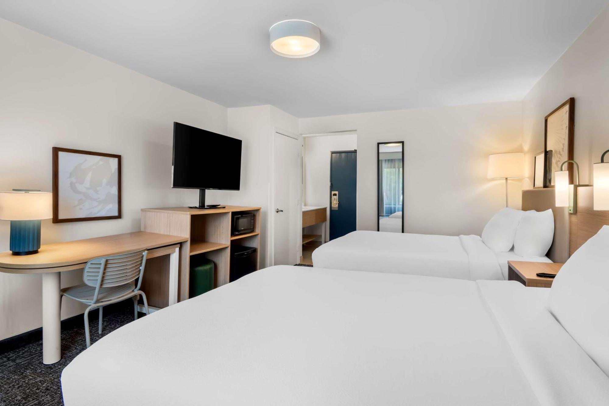 Comfort Near Dfw Airport Hotel 3*