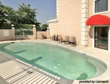 Hotel Comfort Near Dfw Airport